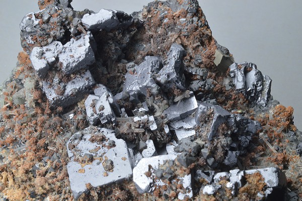 skeletal Galena, gem Sphalerite var.Cleiophane, Quartz, Siderite