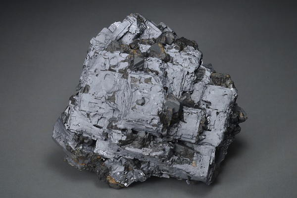 gem Sphalerite var.Cleiophane on twinned Galena