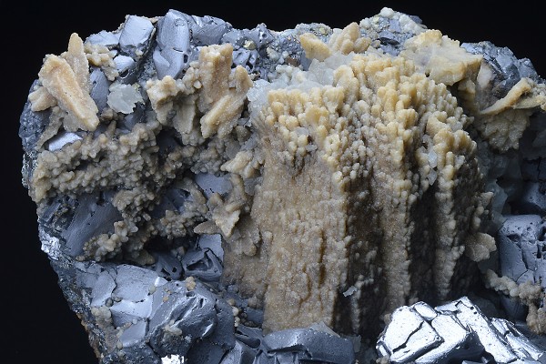 melted habit Galena, Calcite, Quartz