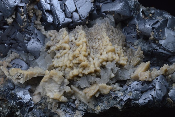 melted habit Galena, Calcite, Quartz