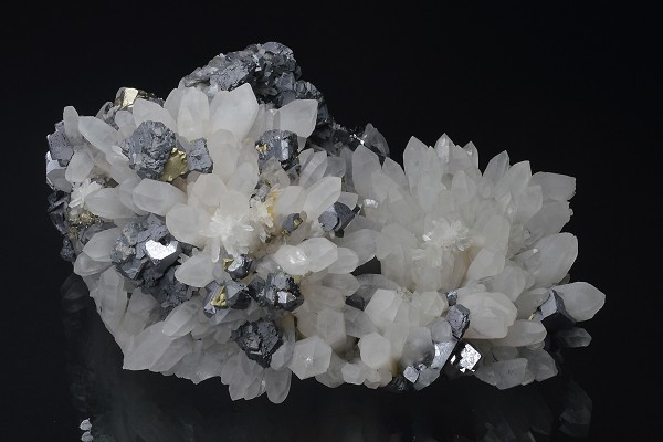 Sphalerite, Quartz, Galena, Chalcopyrite, Pyrite