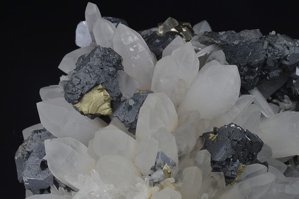 Sphalerite, Quartz, Galena, Chalcopyrite, Pyrite