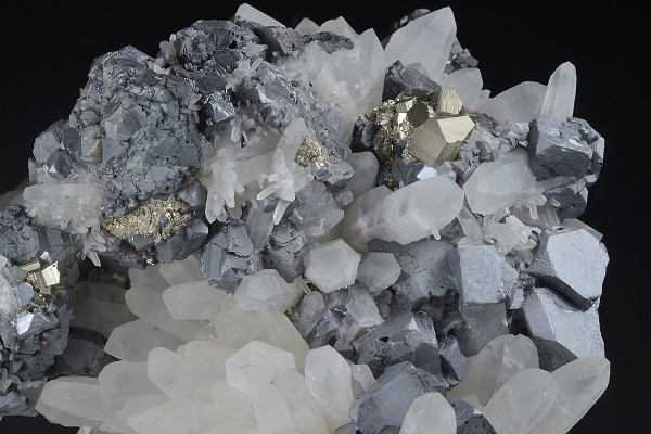 Sphalerite, Quartz, Galena, Chalcopyrite, Pyrite