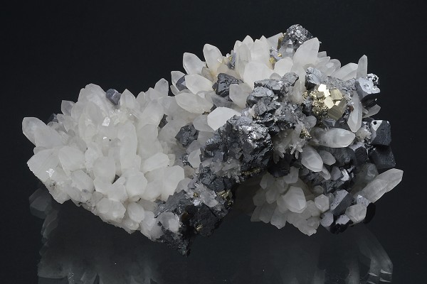 Sphalerite, Quartz, Galena, Chalcopyrite, Pyrite