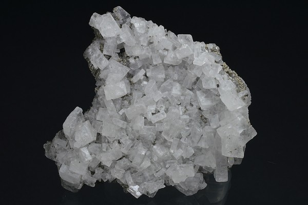 Baryte, Pyrite - floater