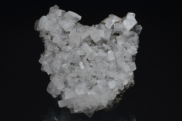 Baryte, Pyrite - floater