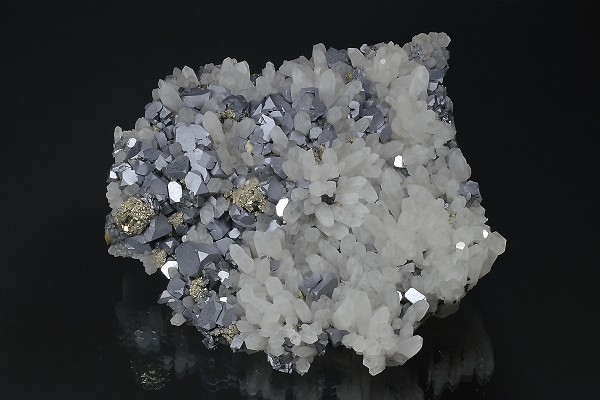 truncated Galena on Quartz, Pyrite, Sphalerite, Chalcopyrite