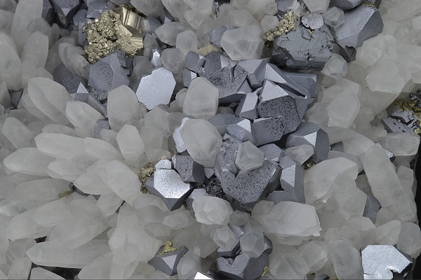 truncated Galena on Quartz, Pyrite, Sphalerite, Chalcopyrite