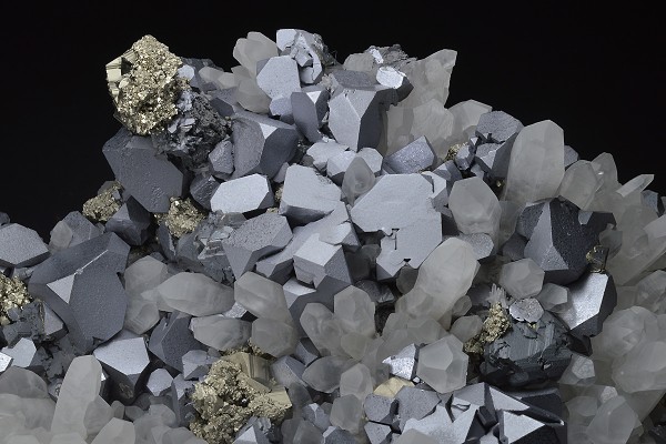 truncated Galena on Quartz, Pyrite, Sphalerite, Chalcopyrite