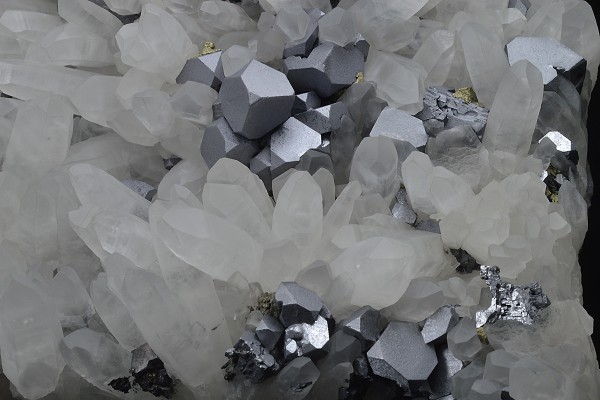 truncated Galena on Quartz, Pyrite, Sphalerite, Chalcopyrite