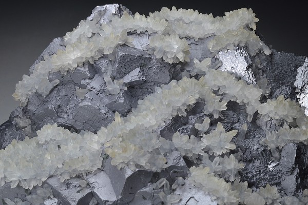 Japan law twin Quartz on twinned Galena, Calcite