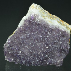 Quartz var.Amethyst