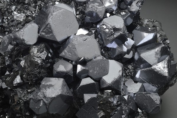 truncated Galena on Sphalerite, Chalcopyrite