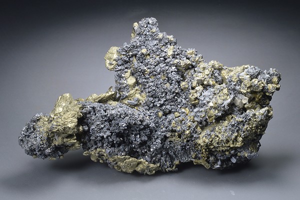 Chalcopyrite, Sphalerite, Galena, Quartz, Pyrite - floater
