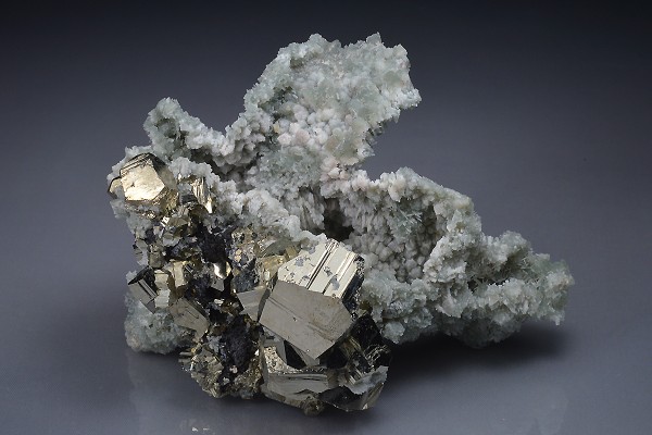 Pyrite, Quartz