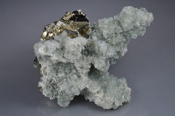 Pyrite, Quartz