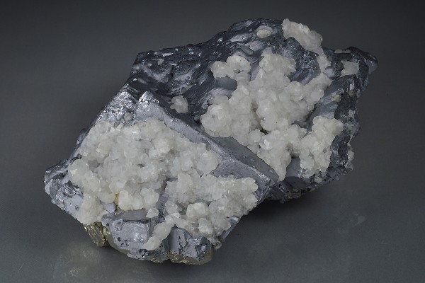 twinned Galena, Calcite