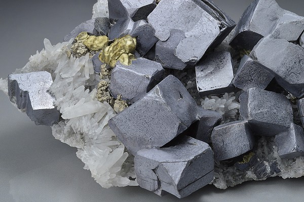 Galena on Quartz, Chalcopyrite