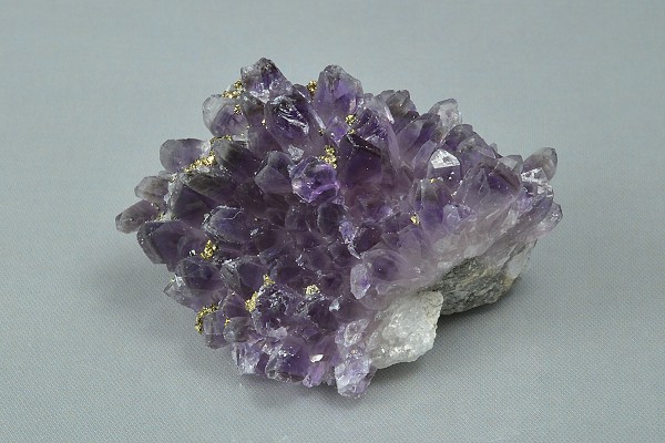 Quartz var.Amethyst, Pyrite