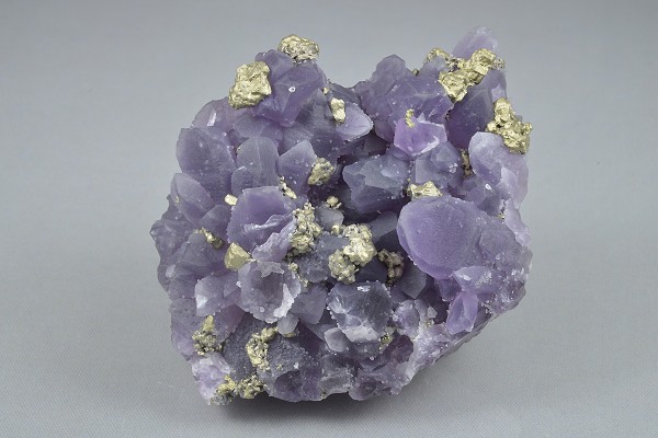 Quartz var.Amethyst, Chalcopyrite