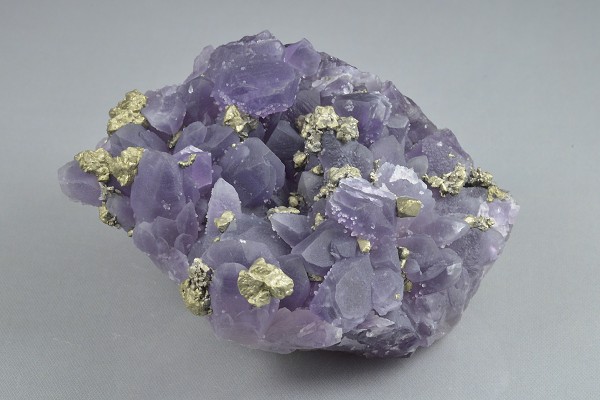 Quartz var.Amethyst, Chalcopyrite