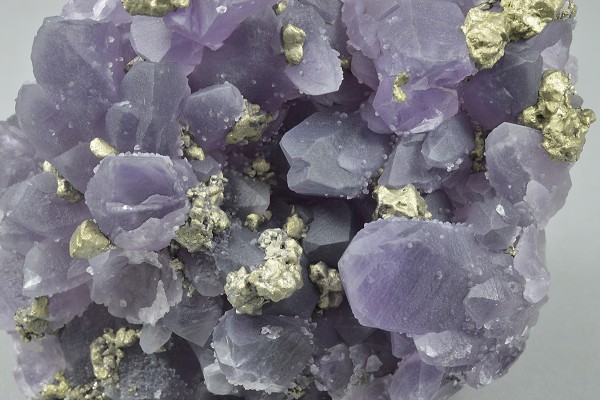 Quartz var.Amethyst, Chalcopyrite