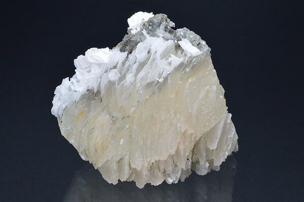 two generations Calcite, Quartz