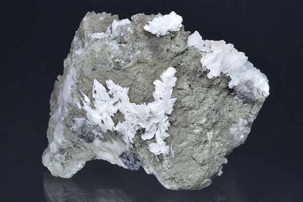two generations Calcite, Quartz