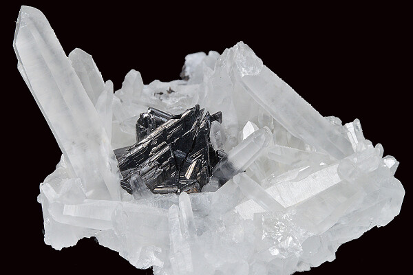 Sphalerite on Quartz