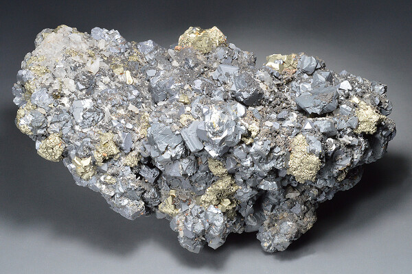 Galena, gem Sphalerite var.Cleiophane, Pyrite, Calcite, Siderite