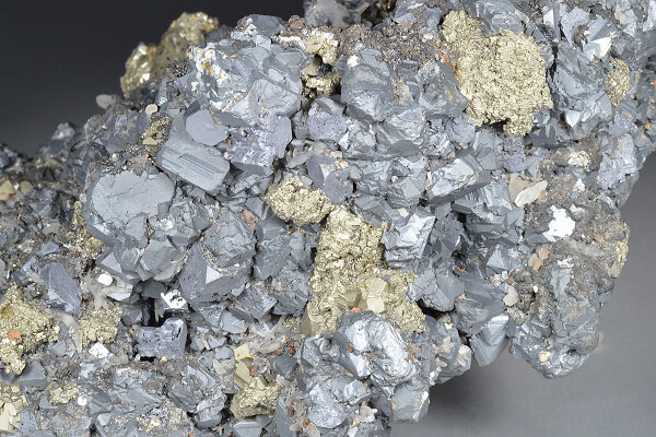 Galena, gem Sphalerite var.Cleiophane, Pyrite, Calcite, Siderite