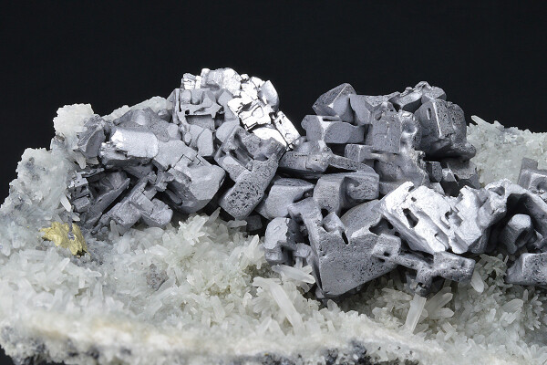 skeletal Galena, Quartz, Chalcopyrite