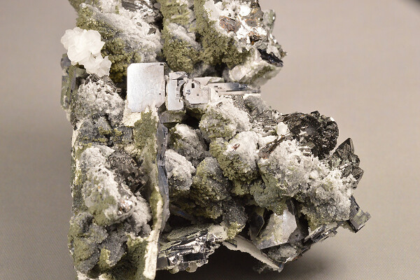 skeletal Galena, Sphalerite, Chlorite, Calcite