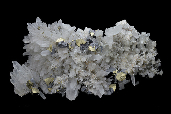 Quartz, Chalcopyrite, Sphalerite