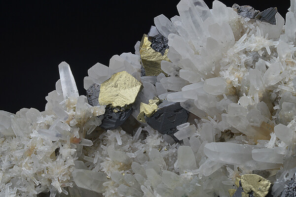 Quartz, Chalcopyrite, Sphalerite