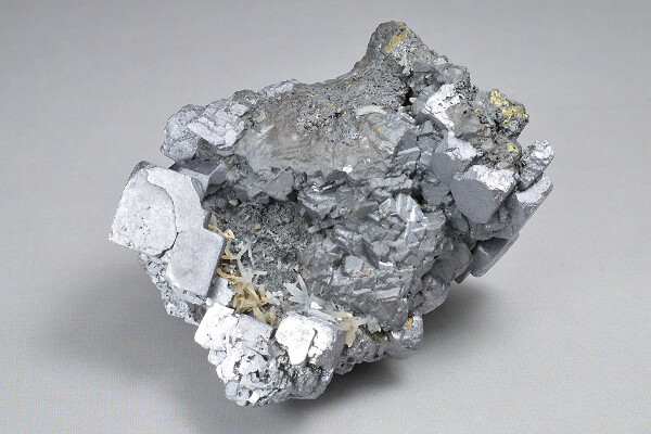 skeletal Galena, Sphalerite, Chalcopyrite, Quartz