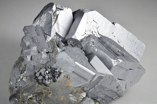 twinned and truncated Galena, gem Sphalerite var.Cleiophane