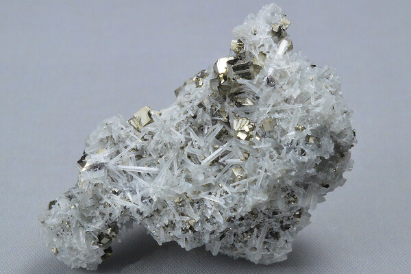Quartz, Pyrite - floater