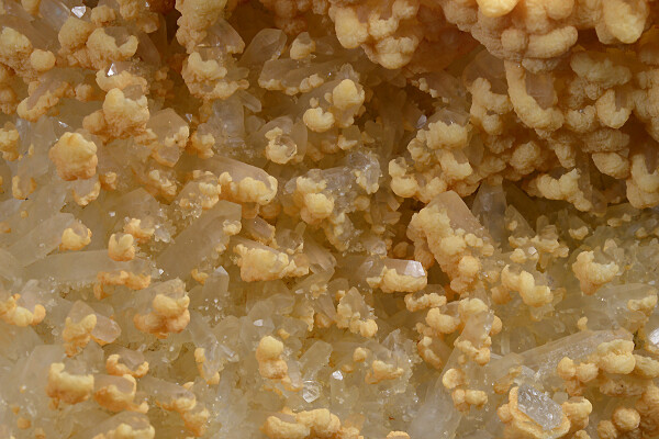 Calcite set on Quartz