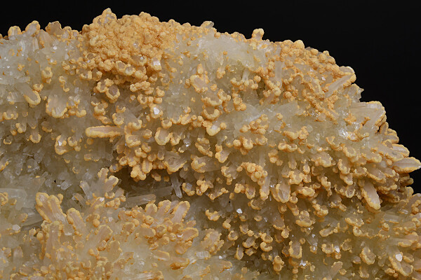 Calcite set on Quartz