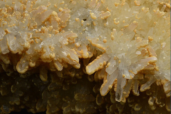 Calcite set on Quartz