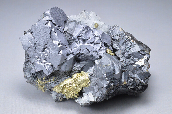 Galena, Chalcopyrite, Sphalerite, Quartz