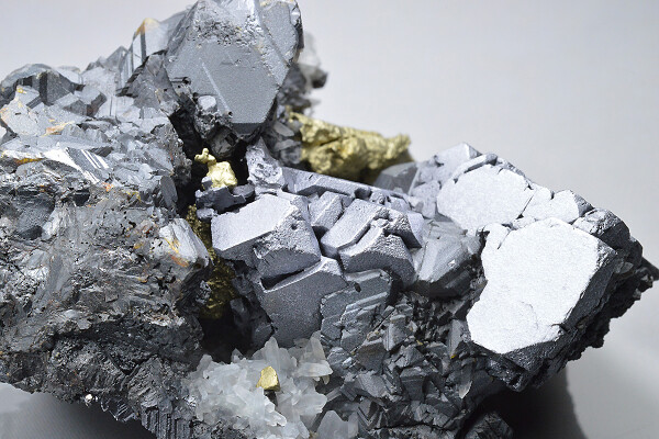 Galena, Chalcopyrite, Sphalerite, Quartz