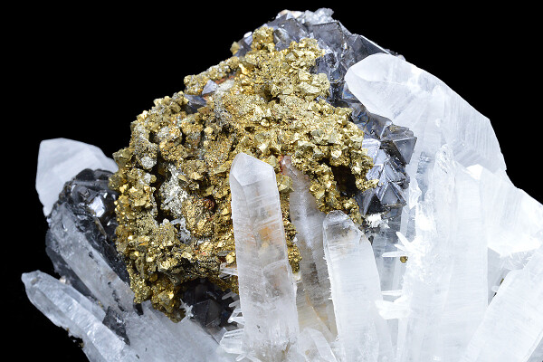 Chalcopyrite, Sphalerite, Quartz