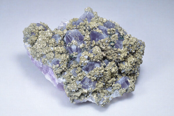 Quartz var.Amethyst, Chalcopyrite, Pyrite