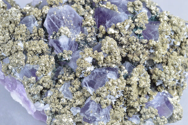 Quartz var.Amethyst, Chalcopyrite, Pyrite