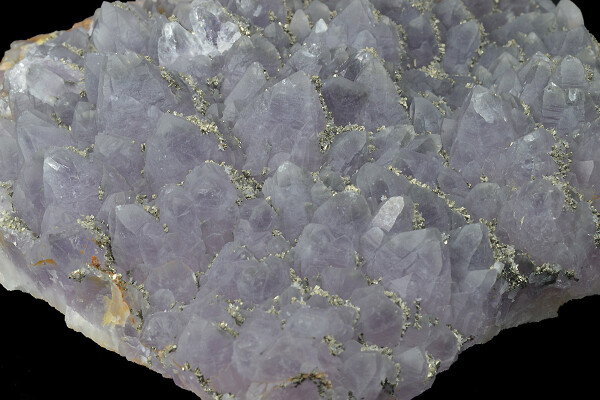 Quartz var.Amethyst, Chalcopyrite