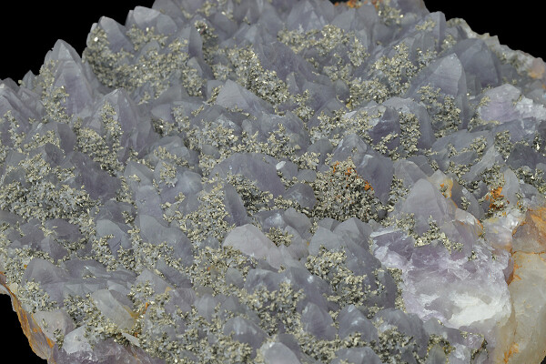 Quartz var.Amethyst, Chalcopyrite