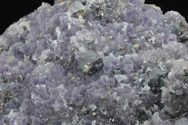 Quartz var.Amethyst, Chalcopyrite, Sphalerite, Galena