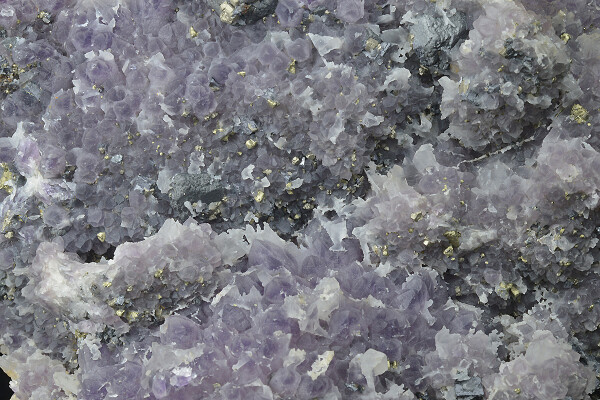 Quartz var.Amethyst, Chalcopyrite, Sphalerite, Galena